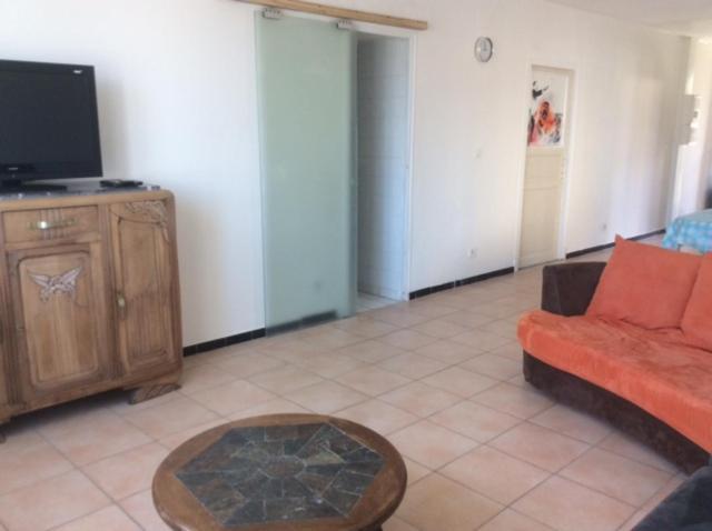 F1 Spacieux Appartement